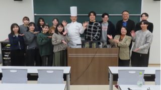 三重大学人文学部主催の「三重の文化と社会研究センター」の学生研究